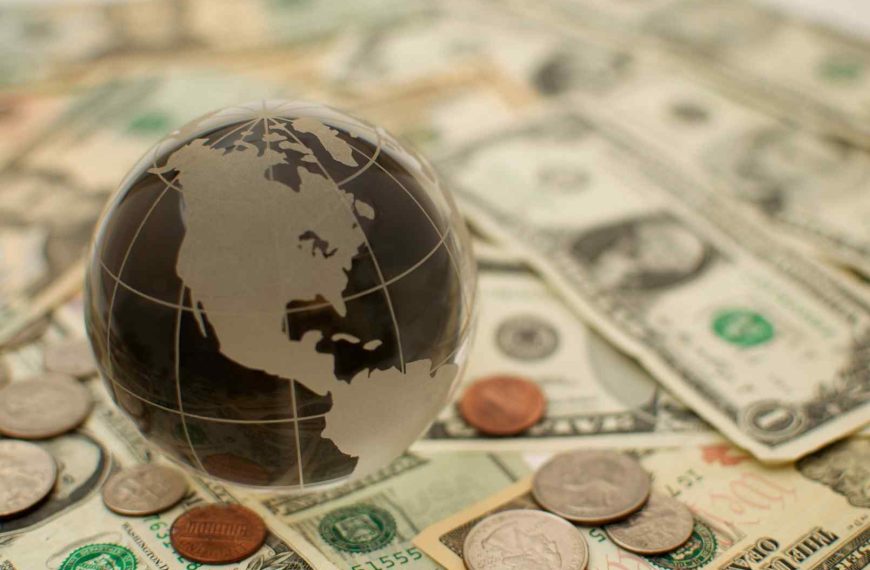 Transformación de las Economías Mundiales desde el Año 2000: Perspectivas y Retos